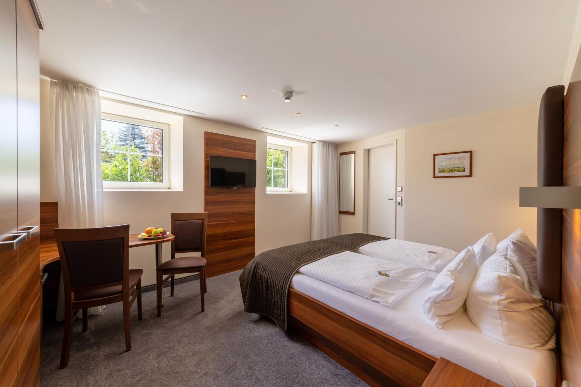 Hotel Schoengarten Garni ลินเดา ภายนอก รูปภาพ