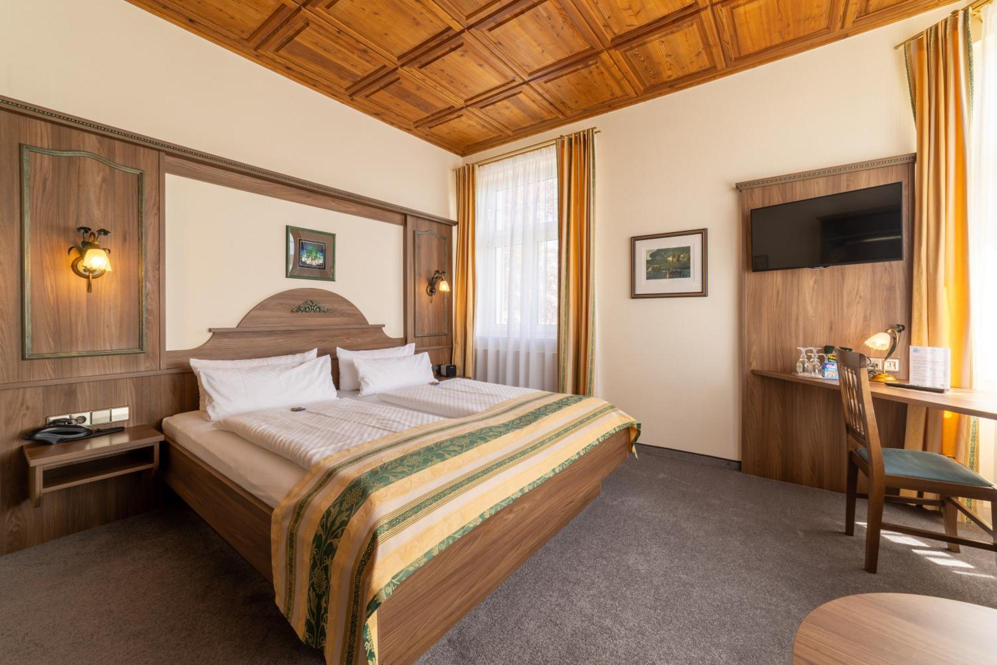 Hotel Schoengarten Garni ลินเดา ภายนอก รูปภาพ